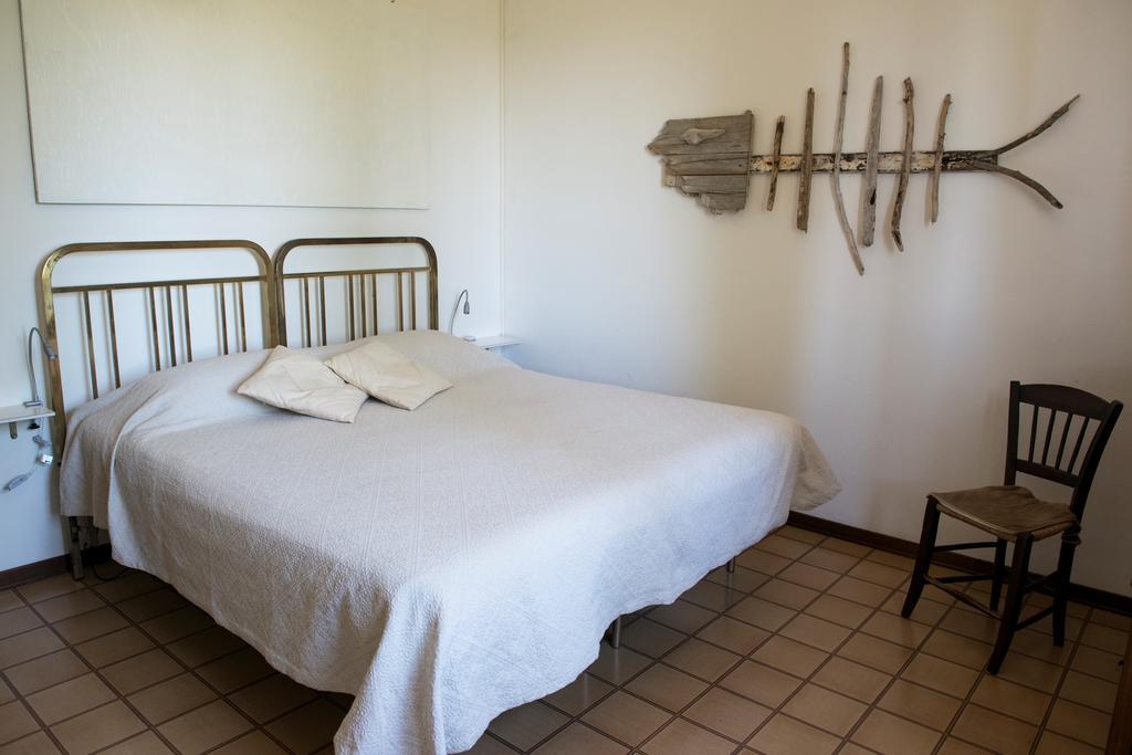 La Secchia Rapita Apartment Zappolino Phòng bức ảnh